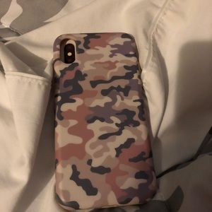 ⭐️New⭐️ Velvet Caviar Nude Camo Case